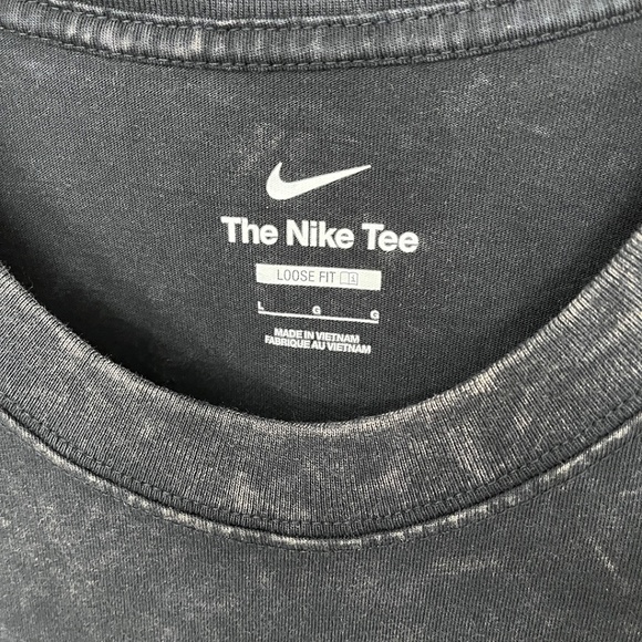 NWT Nike Basketball Graphic T-Shirt Howling Wolf Men’s Large - Picture 4 of 9